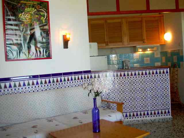 Das Wohnzimmer mit offner K�che