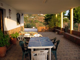 Go�en �berdachte Terrasse